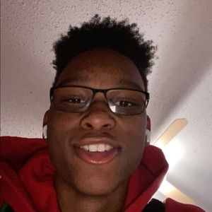 Meet your Posher, Devin